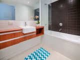 https://images.listonce.com.au/custom/160x/listings/204150-peel-street-north-melbourne-vic-3051/668/00391668_img_04.jpg?GoA9DJ7RZp4