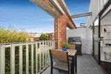 https://images.listonce.com.au/custom/160x/listings/20416-22-cobden-street-north-melbourne-vic-3051/425/00485425_img_07.jpg?VwNSBHB-81A