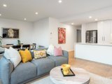 https://images.listonce.com.au/custom/160x/listings/204187-195-graham-street-port-melbourne-vic-3207/237/01090237_img_01.jpg?0uxnibaZ6hs