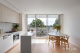 https://images.listonce.com.au/custom/160x/listings/20422-24-warleigh-grove-brighton-vic-3186/271/01969271_img_02.jpg?soe6PVrgt54