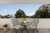https://images.listonce.com.au/custom/160x/listings/20422-24-warleigh-grove-brighton-vic-3186/271/01969271_img_11.jpg?ubgNJa8MD94