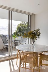 https://images.listonce.com.au/custom/160x/listings/20422-24-warleigh-grove-brighton-vic-3186/271/01969271_img_13.jpg?XkLstQi41jo