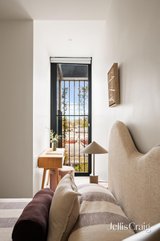 https://images.listonce.com.au/custom/160x/listings/20427-groom-street-clifton-hill-vic-3068/019/01986019_img_09.jpg?NpxJSZV8J6E