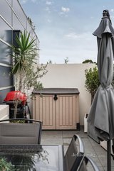 https://images.listonce.com.au/custom/160x/listings/20459-stawell-street-richmond-vic-3121/273/01679273_img_04.jpg?zYVfhV6HnqI