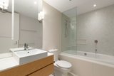 https://images.listonce.com.au/custom/160x/listings/2046-8-eastern-beach-road-geelong-vic-3220/674/01581674_img_15.jpg?Ul2FM8ayMCo