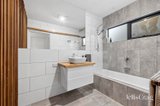 https://images.listonce.com.au/custom/160x/listings/205-main-road-hepburn-vic-3461/197/01769197_img_07.jpg?CvPQnG0l3BQ
