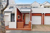 https://images.listonce.com.au/custom/160x/listings/205-stockmans-way-kensington-vic-3031/025/01752025_img_06.jpg?ZxBlm6ZRsM8