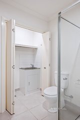 https://images.listonce.com.au/custom/160x/listings/20513-highmoor-avenue-bayswater-vic-3153/951/01718951_img_09.jpg?W1fXYi5RGUM