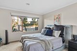 https://images.listonce.com.au/custom/160x/listings/206-flaxen-hills-road-doreen-vic-3754/399/01645399_img_06.jpg?UpaCJ9q5YXg