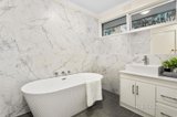 https://images.listonce.com.au/custom/160x/listings/206-manningham-road-bulleen-vic-3105/801/01556801_img_10.jpg?u5jbUoEUGyc