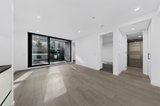 https://images.listonce.com.au/custom/160x/listings/20622-courtney-street-north-melbourne-vic-3051/238/01908238_img_14.jpg?on3raHhsSJI
