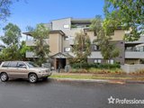 https://images.listonce.com.au/custom/160x/listings/2064-alfrick-road-croydon-vic-3136/050/01526050_img_02.jpg?wRjGYhHzFio