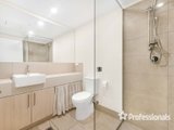 https://images.listonce.com.au/custom/160x/listings/2064-alfrick-road-croydon-vic-3136/853/01525853_img_09.jpg?EZ7dVMYdoE8