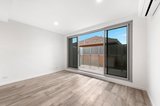https://images.listonce.com.au/custom/160x/listings/207330-manningham-road-doncaster-vic-3108/329/01720329_img_05.jpg?8ncLcwF0xuw