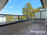 https://images.listonce.com.au/custom/160x/listings/2074-6-alfrick-road-croydon-vic-3136/819/01525819_img_02.jpg?cU-Unbt8_M0