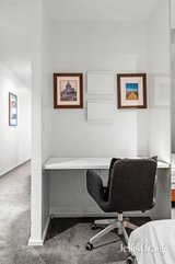 https://images.listonce.com.au/custom/160x/listings/20799-abeckett-street-melbourne-vic-3000/999/01952999_img_09.jpg?NPJfTWKsdFY