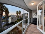 https://images.listonce.com.au/custom/160x/listings/208107-beach-street-port-melbourne-vic-3207/897/01084897_img_08.jpg?L9TdxisnV0Y