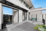 https://images.listonce.com.au/custom/160x/listings/20882-bulla-road-strathmore-vic-3041/948/01910948_img_09.jpg?XFaXpSCOBhw