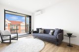 https://images.listonce.com.au/custom/160x/listings/2095-zenith-rise-bundoora-vic-3083/583/00558583_img_01.jpg?yd6-peC6bFA