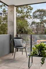 https://images.listonce.com.au/custom/160x/listings/20987-mount-street-heidelberg-vic-3084/321/01948321_img_11.jpg?feyMBA5SUBw