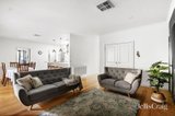 https://images.listonce.com.au/custom/160x/listings/20a-wembley-close-briar-hill-vic-3088/121/01933121_img_08.jpg?ImMHjWUc0g4