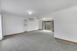 https://images.listonce.com.au/custom/160x/listings/21-3-rennie-street-lara-vic-3212/674/01698674_img_02.jpg?_p8GHoRlChE