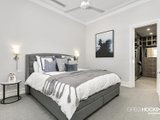 https://images.listonce.com.au/custom/160x/listings/21-albert-street-port-melbourne-vic-3207/194/01090194_img_08.jpg?R6d5YlApV4o