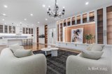 https://images.listonce.com.au/custom/160x/listings/21-amaroo-street-chadstone-vic-3148/335/01740335_img_04.jpg?IF2AZ4c6l1I