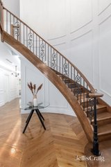 https://images.listonce.com.au/custom/160x/listings/21-amaroo-street-chadstone-vic-3148/335/01740335_img_08.jpg?W-zMIVRfjY0