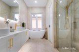 https://images.listonce.com.au/custom/160x/listings/21-amaroo-street-chadstone-vic-3148/335/01740335_img_13.jpg?TlL0u7zYnUQ