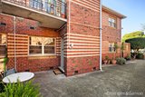 https://images.listonce.com.au/custom/160x/listings/21-avoca-court-elwood-vic-3184/267/01794267_img_10.jpg?BYZzs-mFlh4