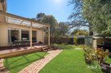 https://images.listonce.com.au/custom/160x/listings/21-banksia-street-blackburn-vic-3130/269/01977269_img_16.jpg?wsbpXhYevtw