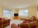 https://images.listonce.com.au/custom/160x/listings/21-barker-street-harcourt-vic-3453/359/00616359_img_05.jpg?zw0J398wb_M