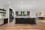 https://images.listonce.com.au/custom/160x/listings/21-bennett-avenue-mount-waverley-vic-3149/236/01599236_img_03.jpg?zQNJiXbTHqs