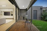 https://images.listonce.com.au/custom/160x/listings/21-biscayne-drive-mount-waverley-vic-3149/031/01680031_img_10.jpg?zFWJA2FYoBY