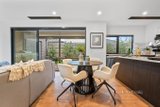 https://images.listonce.com.au/custom/160x/listings/21-biscayne-drive-mount-waverley-vic-3149/467/01935467_img_11.jpg?IloU7COZ7lE