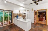 https://images.listonce.com.au/custom/160x/listings/21-blooms-road-north-warrandyte-vic-3113/682/01142682_img_05.jpg?MkAS4lKmrQc