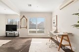 https://images.listonce.com.au/custom/160x/listings/21-border-drive-keilor-east-vic-3033/016/01768016_img_06.jpg?KiApyiYfaRY