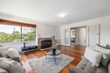 https://images.listonce.com.au/custom/160x/listings/21-bridges-avenue-mooroolbark-vic-3138/363/01595363_img_03.jpg?gcRm-rJ8TY4