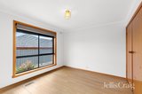 https://images.listonce.com.au/custom/160x/listings/21-broadhurst-avenue-reservoir-vic-3073/459/01771459_img_06.jpg?kUT4IAKGo8g