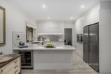 https://images.listonce.com.au/custom/160x/listings/21-bruce-street-mount-waverley-vic-3149/870/01339870_img_04.jpg?RGt4oiKnBj0