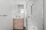 https://images.listonce.com.au/custom/160x/listings/21-carlton-street-mckinnon-vic-3204/012/01988012_img_05.jpg?KwgAiJjGn98