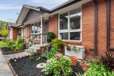 https://images.listonce.com.au/custom/160x/listings/21-carlton-street-mckinnon-vic-3204/012/01988012_img_09.jpg?3nNMzzVTuh8