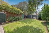 https://images.listonce.com.au/custom/160x/listings/21-carlton-street-mckinnon-vic-3204/821/01115821_img_14.jpg?F5HHlPM0uVg