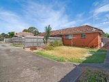 https://images.listonce.com.au/custom/160x/listings/21-carmen-street-newport-vic-3015/895/01202895_img_02.jpg?z6x6AhZIFrs