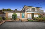 https://images.listonce.com.au/custom/160x/listings/21-carronvale-road-mooroolbark-vic-3138/769/01929769_img_04.jpg?CFjLF5XvHPw