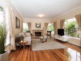 https://images.listonce.com.au/custom/160x/listings/21-collegian-avenue-strathmore-vic-3041/528/00847528_img_02.jpg?0s9LB1N1JmM