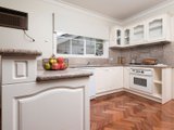 https://images.listonce.com.au/custom/160x/listings/21-collegian-avenue-strathmore-vic-3041/528/00847528_img_08.jpg?sBMDySriQ8I