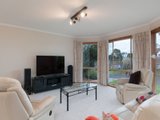 https://images.listonce.com.au/custom/160x/listings/21-cumberland-crescent-chirnside-park-vic-3116/972/01523972_img_02.jpg?iAFjXi0vk-s