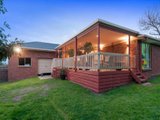 https://images.listonce.com.au/custom/160x/listings/21-cumberland-crescent-chirnside-park-vic-3116/972/01523972_img_17.jpg?B5QHmgrEmbE